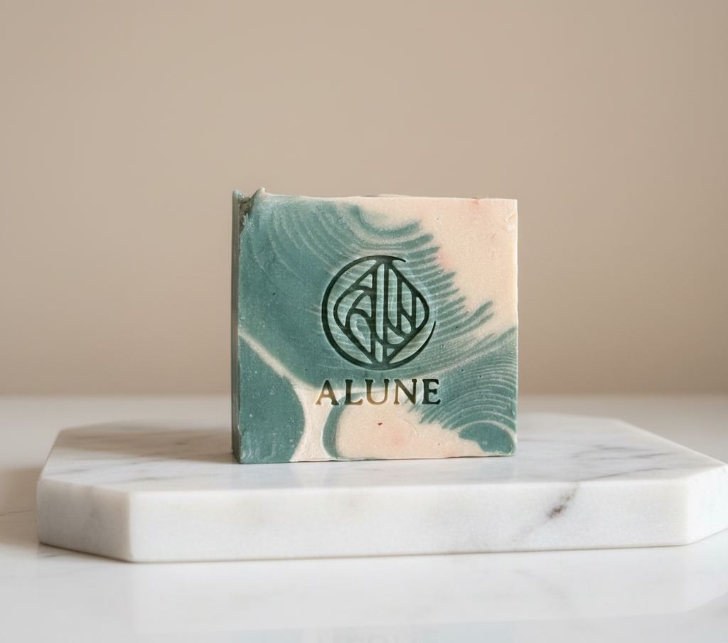 Natuurlijk handgemaakt biologisch zeepblok  - Alune Cosmetics